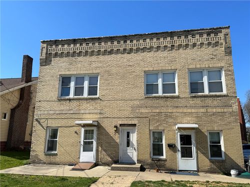 apt-2-811 Wilmington Ave, New Castle, PA, 16101-2183 | Card Image