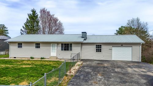 2840 Lily Rd, London, KY, 40744-9413 | Card Image