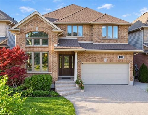 430 Rideau River St, Waterloo, ON, N2V2Y4 | Card Image