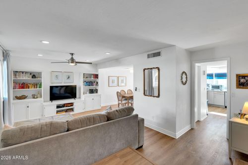 4217 N Miller Rd, Scottsdale, AZ, 85251-3616 | Card Image