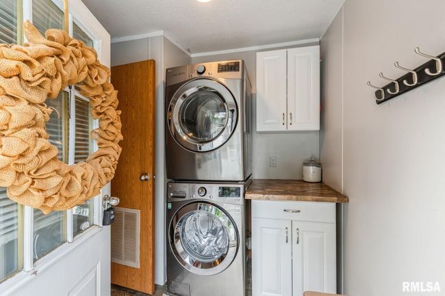 1204 Washington St, House other with 3 bedrooms, 2 bathrooms and null parking in Keithsburg IL | Image 14