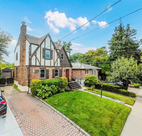 43 Jayson Ave, Great Neck, NY, 11021-4239 | Card Image
