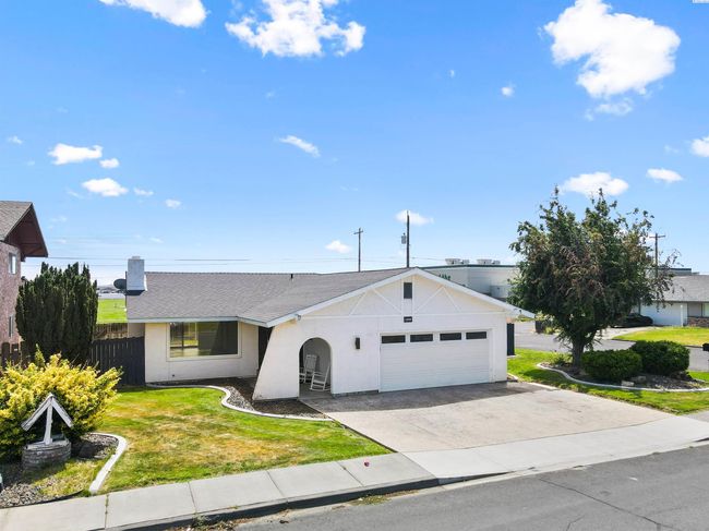 1200 E Ash St, Home with 3 bedrooms, 2 bathrooms and null parking in Othello WA | Image 7