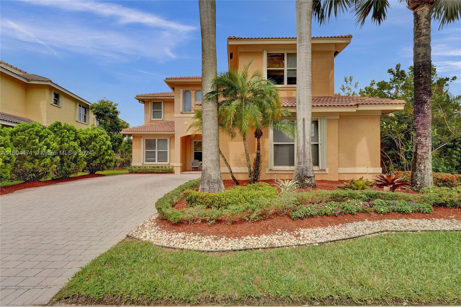 Harbor View Cir, Weston, FL 33327
