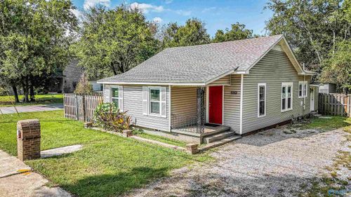 2024 1st St Sw, Huntsville, AL, 35805-3887 | Card Image