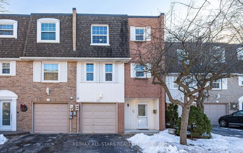 6 Hepworth Way, Markham, ON, L3P3S9 | Card Image