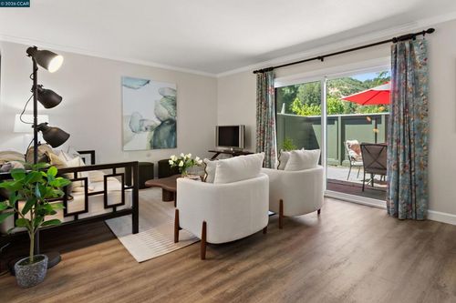 1-1500 Golden Rain Rd, Walnut Creek, CA, 94595-4602 | Card Image
