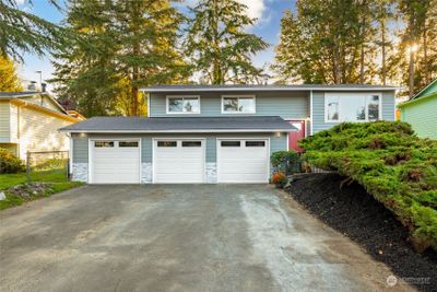 18410 127th Avenue Se, House other with 4 bedrooms, 1 bathrooms and 3 parking in Renton WA | Image 2