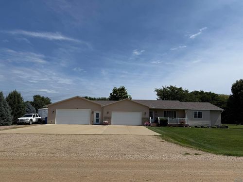 1819 De Paul Ave, Vermillion, SD, 57069-7234 | Card Image