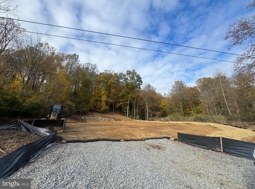 1351 Baltimore Pike, CHADDS FORD, PA, 19317-7368 | Card Image