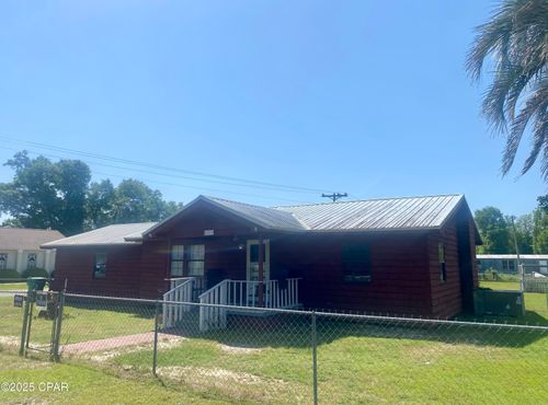 6913 Broadway St, Grand Ridge, FL, 32442-3988 | Card Image