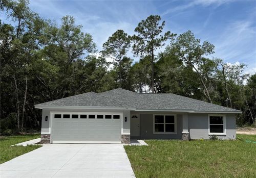 8 Bay Pass Ter, Ocklawaha, FL, 32179-5635 | Card Image