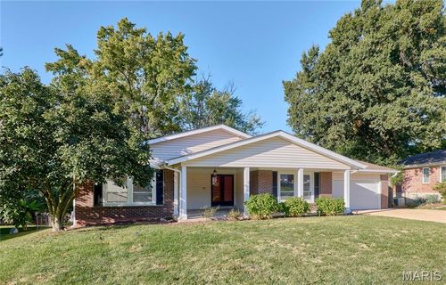 511 Lalor Dr, Manchester, MO, 63011-4025 | Card Image