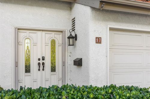 17 Vista Encanta, San Clemente, CA, 92672-3126 | Card Image