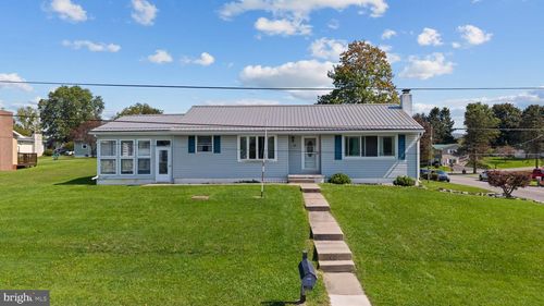 1104 Nittany Crest Ave, BELLEFONTE, PA, 16823-8265 | Card Image