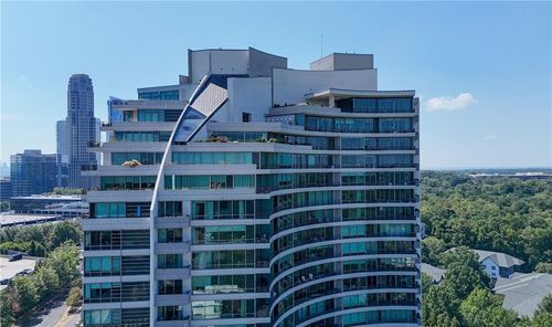 1907-700 Park Regency Pl Ne, Atlanta, GA, 30326-4220 | Card Image