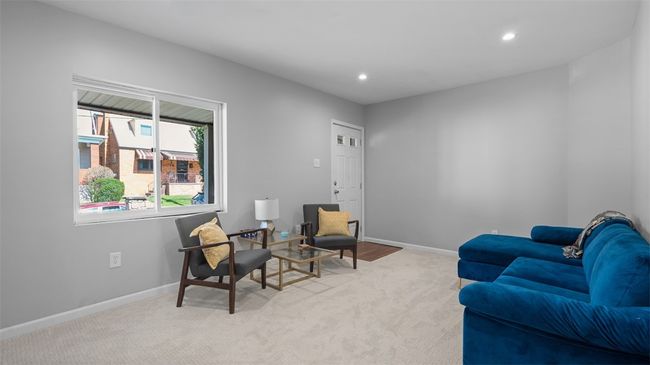 4300 Bristol St, Townhouse with 2 bedrooms, 1 bathrooms and null parking in Pittsburgh PA | Image 9