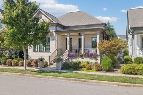 9080 Keats St, Franklin, TN, 37064-3137 | Card Image