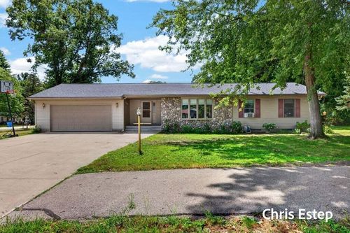 15288 Pruin St, Spring Lake, MI, 49456-2258 | Card Image