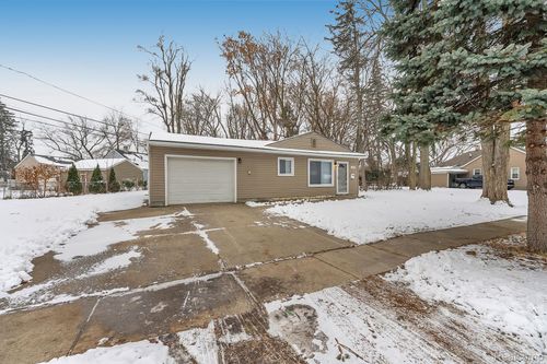 15407 Chelsea, Redford, MI, 48239-3838 | Card Image