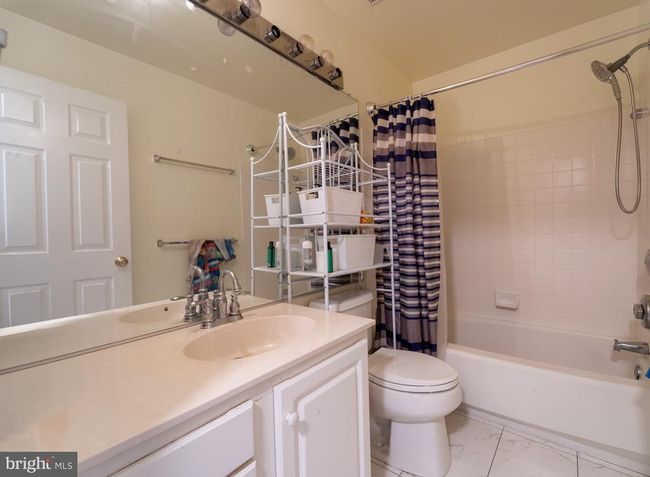 3959 Blysdale Ln, Townhouse with 3 bedrooms, 4 bathrooms and null parking in WOODBRIDGE VA | Image 19