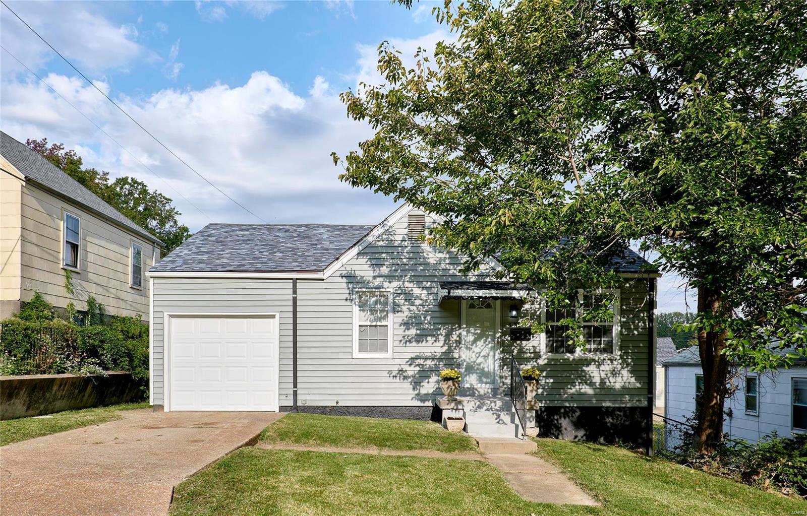Ramsey Dr, Saint Louis, MO 63136