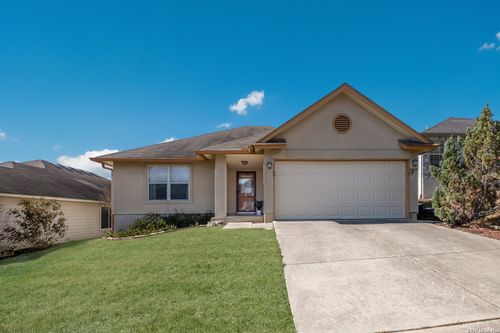 14419 Biltmore Gln, Live Oak, TX, 78233-7220 | Card Image