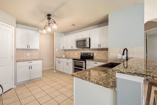2415 Fall Ct, House other with 4 bedrooms, 2 bathrooms and null parking in Anna TX | Image 13