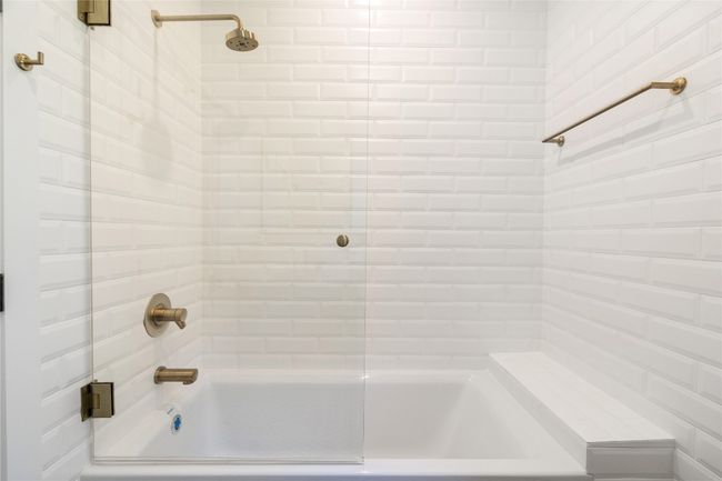 Guest bath located on the main level | Image 21