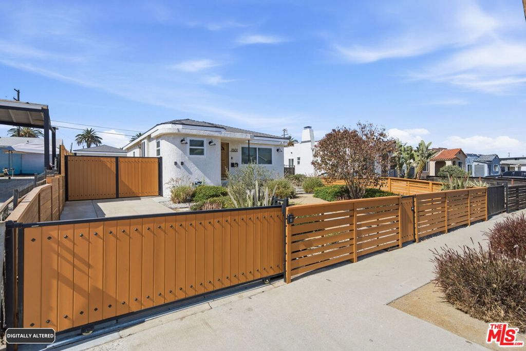 Residential Lease in Los Angeles 2