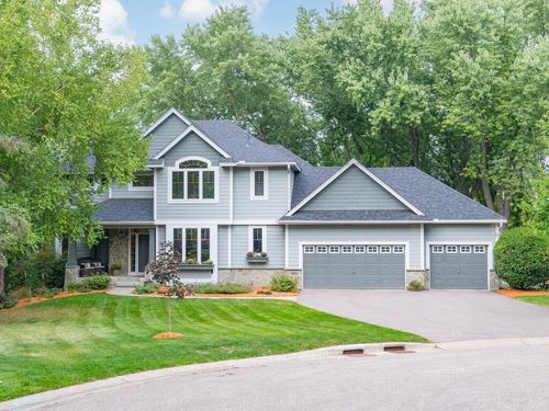 15091 Amur Hill Ln, Eden Prairie, MN, 55347-2557 | Card Image