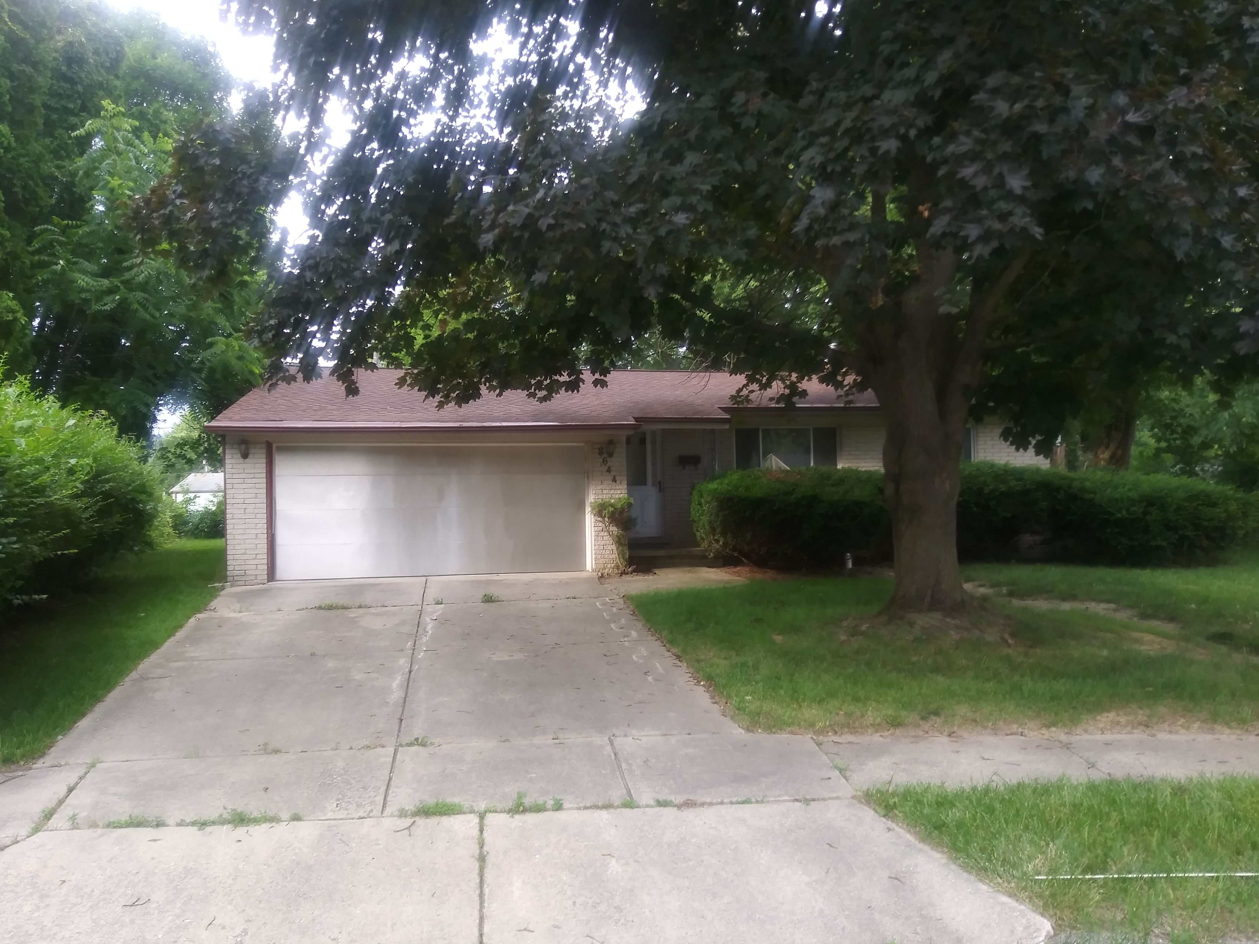 Heather Ct, Ypsilanti, MI 48198