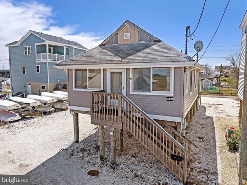 2561 2nd Ave, Manahawkin, NJ, 08050-4407 | Card Image