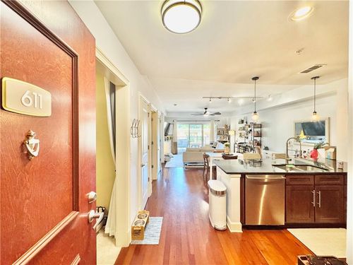 unit-611-200 River Vista Dr, Atlanta, GA, 30339-7620 | Card Image