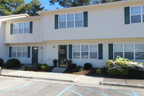 44 Pirates Cove Dr, Swansboro, NC, 28584-8362 | Card Image