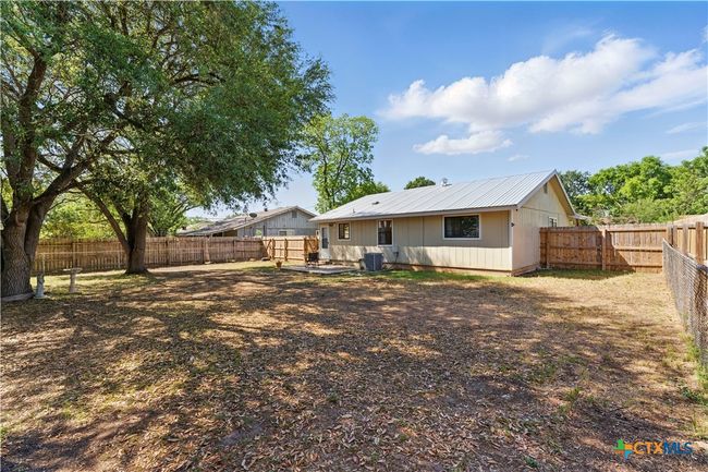 226 Gruene Rd, House other with 3 bedrooms, 2 bathrooms and null parking in New Braunfels TX | Image 8