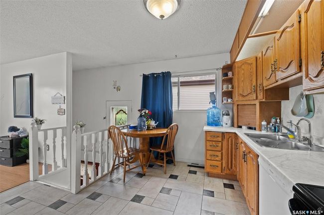29 24 Th St E, House other with 5 bedrooms, 4 bathrooms and 4 parking in Prince Albert SK | Image 8
