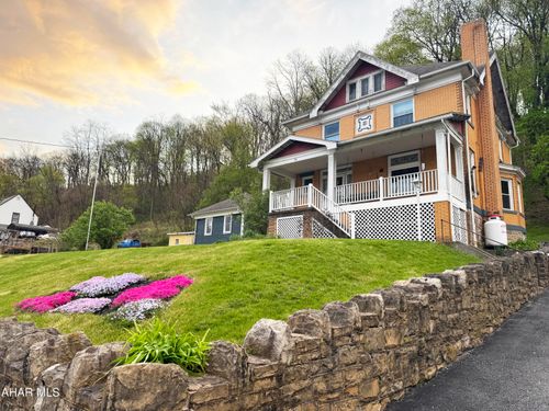 99 Locust St, Williamsburg, PA, 16693-1013 | Card Image