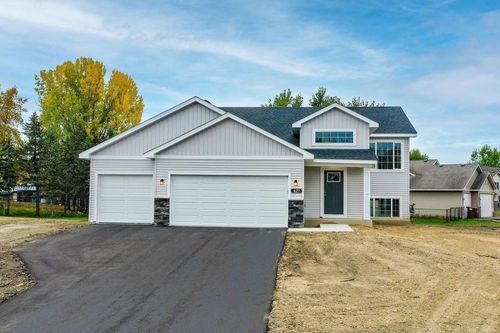 137 Terning Way, Howard Lake, MN, 55349-4101 | Card Image