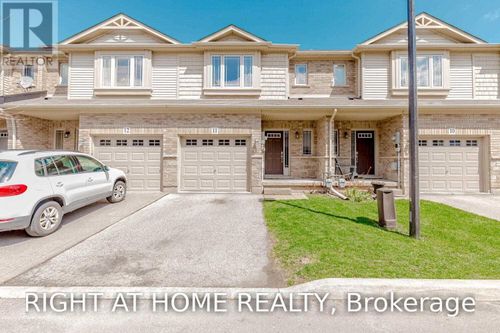11-6 Chestnut Dr, Grimsby, ON, L3M0C4 | Card Image