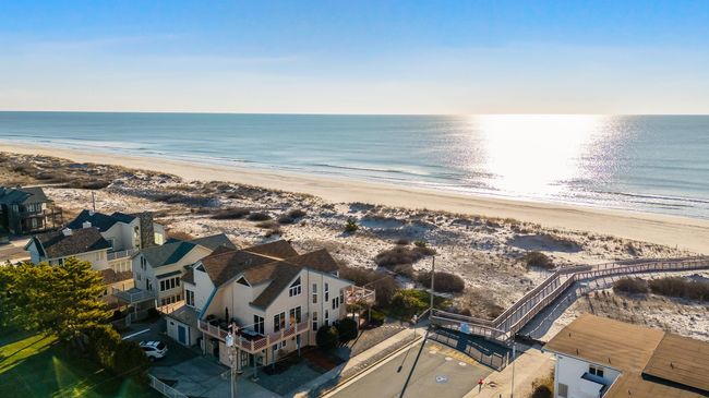 A - 10 92 Nd St, Townhouse with 4 bedrooms, 3 bathrooms and 2 parking in Stone Harbor NJ | Image 6