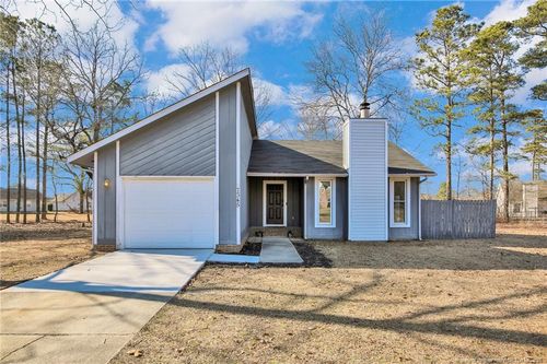 7345 Pebblebrook Dr, Fayetteville, NC, 28314-5237 | Card Image