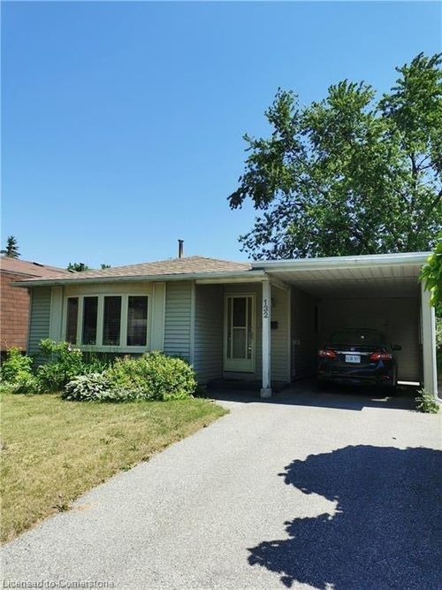 132 Christopher Dr, Waterloo, ON, N2J4J7 | Card Image
