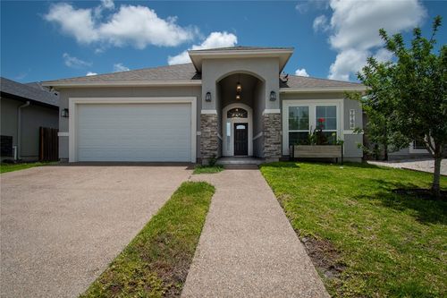 7746 Krypton Dr, Corpus Christi, TX, 78414-3192 | Card Image