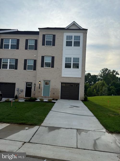 16631 Green Glade Dr, BRANDYWINE, MD, 20613-6300 | Card Image