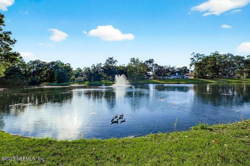 1662 Spring Branch Dr E, Jacksonville, FL, 32221-7621 | Card Image