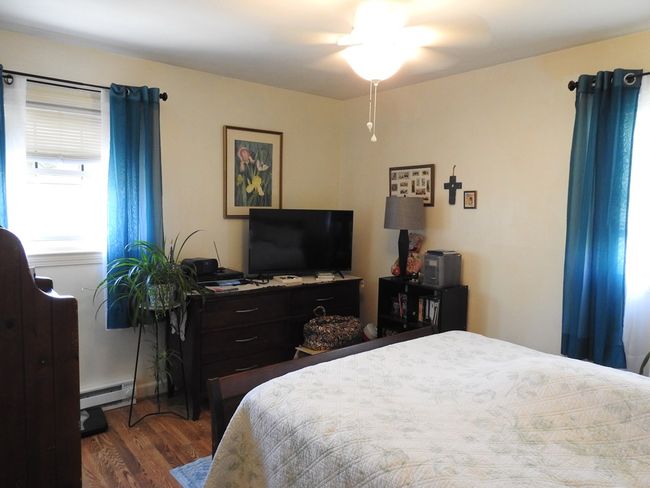 412 Colonial Ave, House other with 3 bedrooms, 2 bathrooms and null parking in Independence VA | Image 18