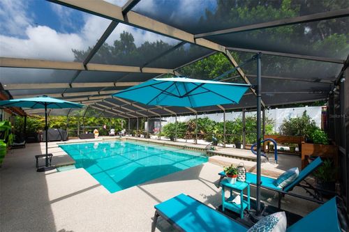 207 Amesbury Cir, SUN CITY CENTER, FL, 33573-5802 | Card Image