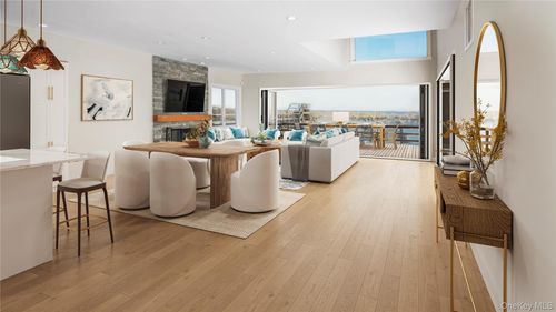 825 Dune Rd, Westhampton Beach, NY, 11978-2949 | Card Image