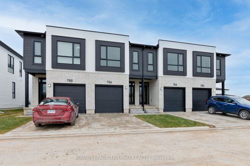 786 Banyan Lane, London, ON, N6G0J1 | Card Image